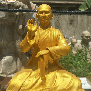 Tượng Thiền Sư Thích Nhất Hạnh do Buddhist Art sáng tác